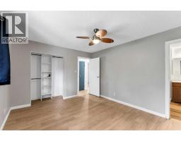 3pc Bathroom - 642 Lakewood Road E, Brooks, AB T1R0L2 Photo 14