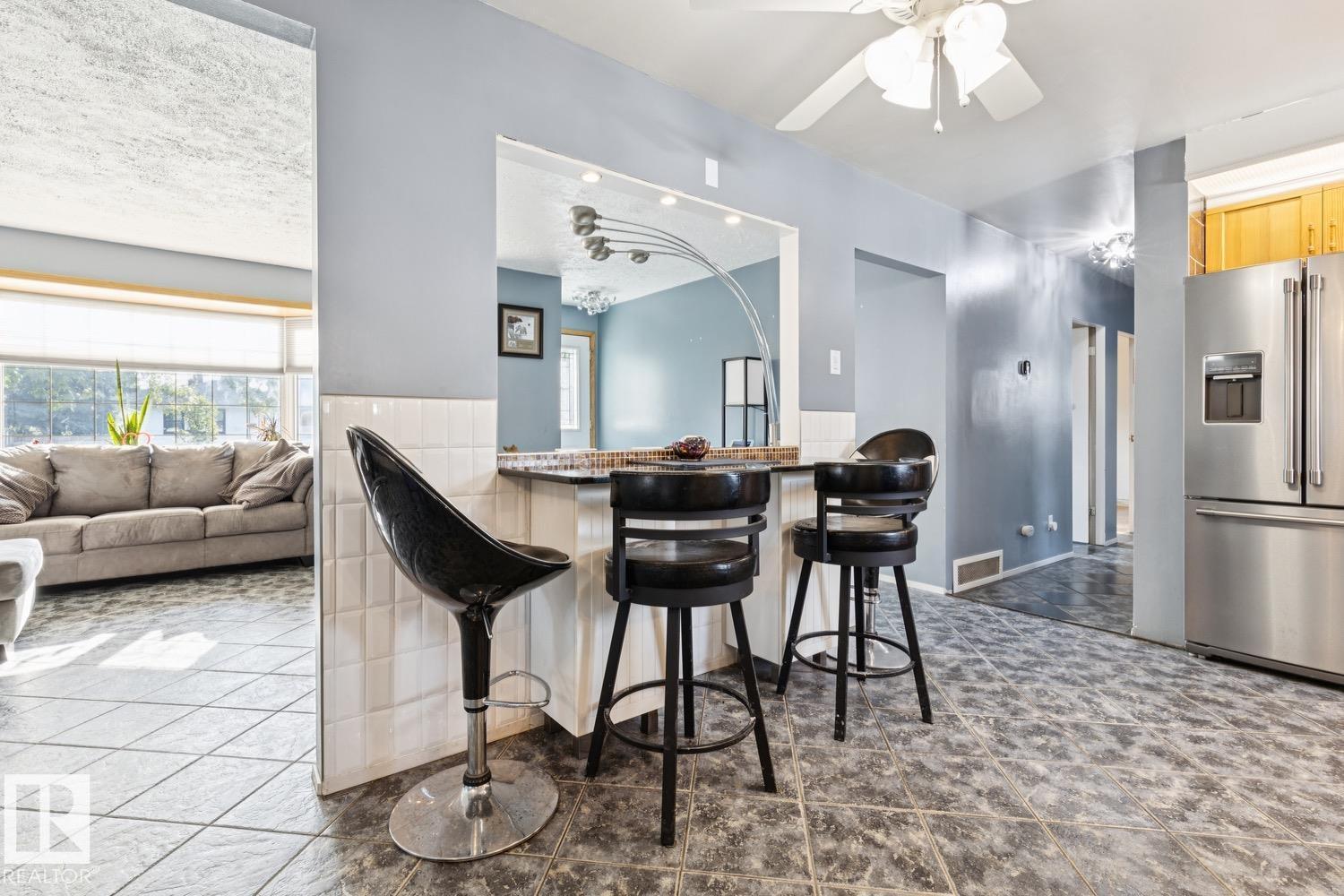10830 159 ST NW - 12