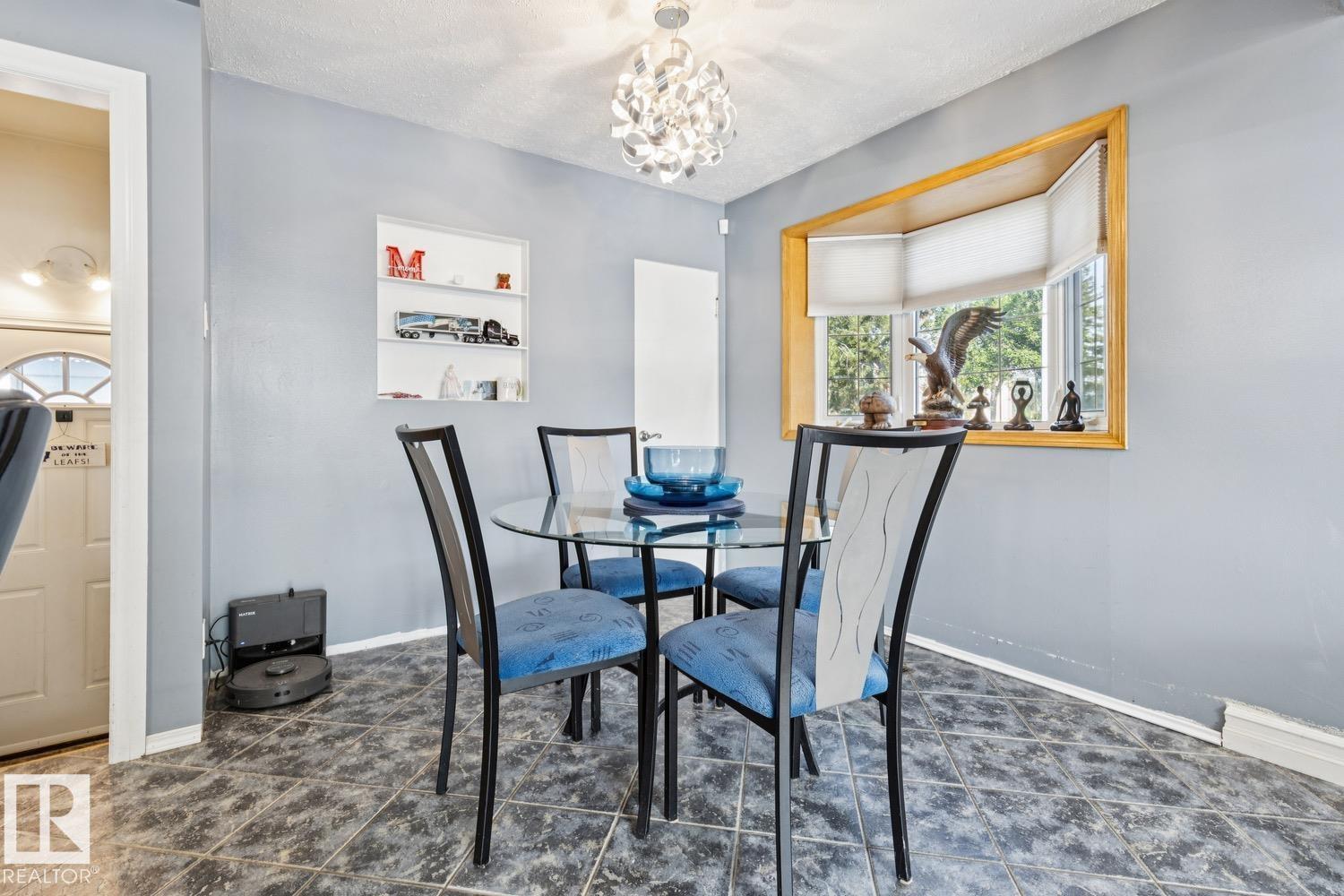10830 159 ST NW - 10