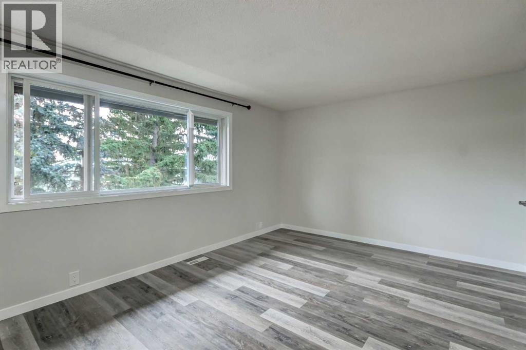 #12 310 Brookmere Road SW - 18