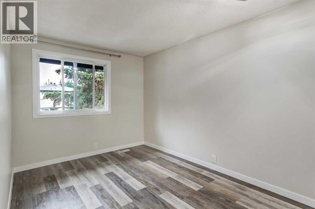 #12 310 Brookmere Road SW - 24