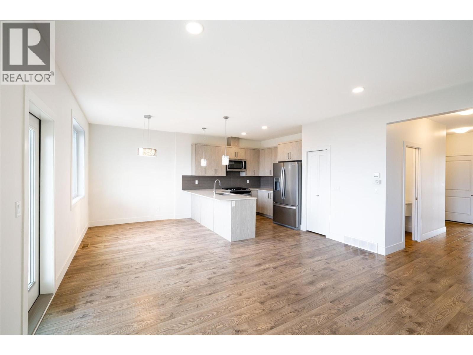 #55 933 Mt Robson Place - Image 4