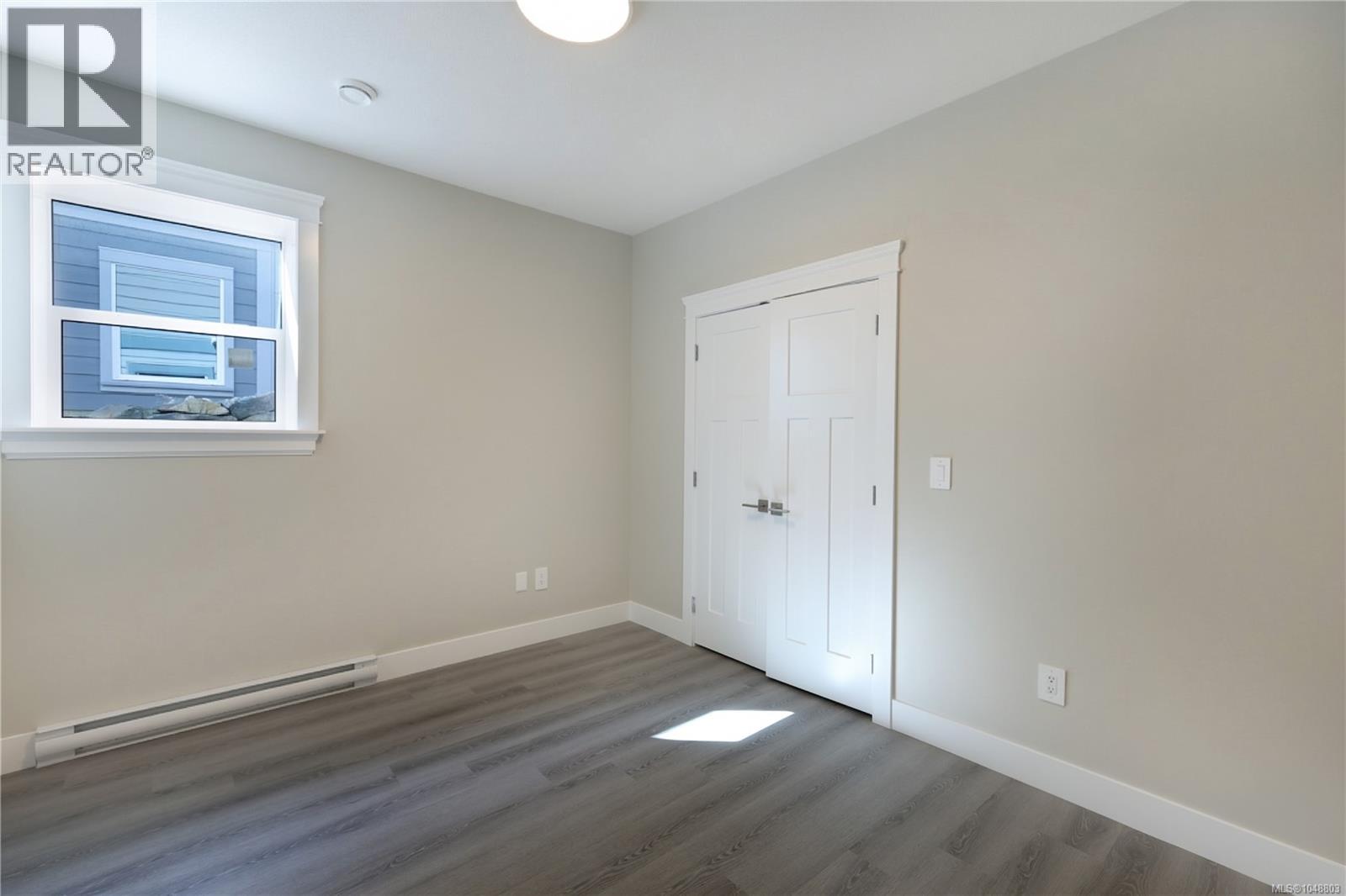 163 Golden Oaks Cres - 48