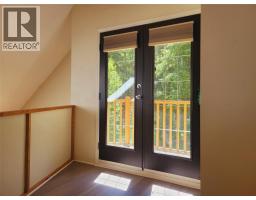 5289 Clearwater Valley Road, Clearwater, BC V0E1N1 Photo 23