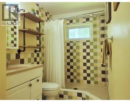 5289 Clearwater Valley Road, Clearwater, BC V0E1N1 Photo 21