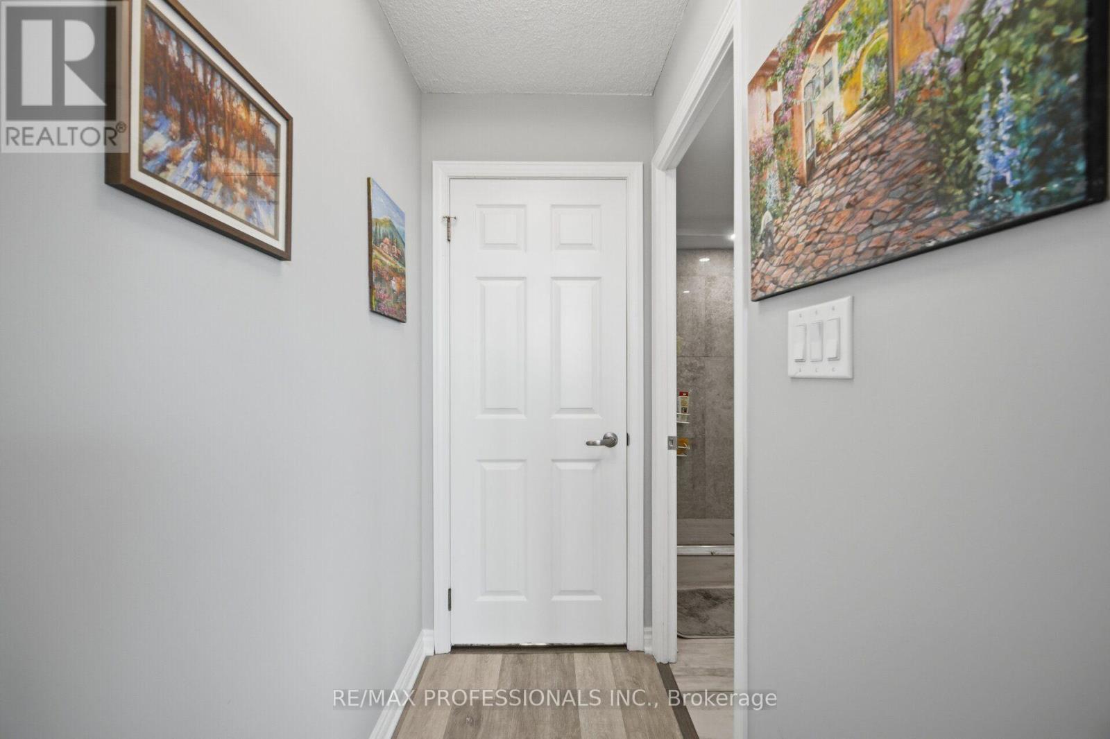 #1411 1 ABERFOYLE CRESCENT - Image 32