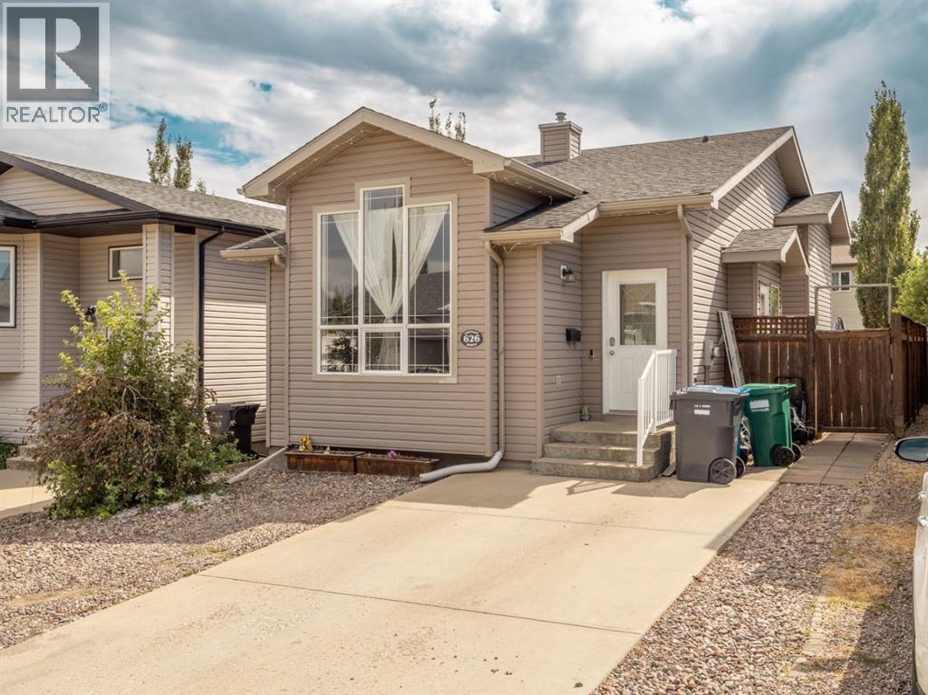 Property for sale at 626 Blackfoot Terrace W