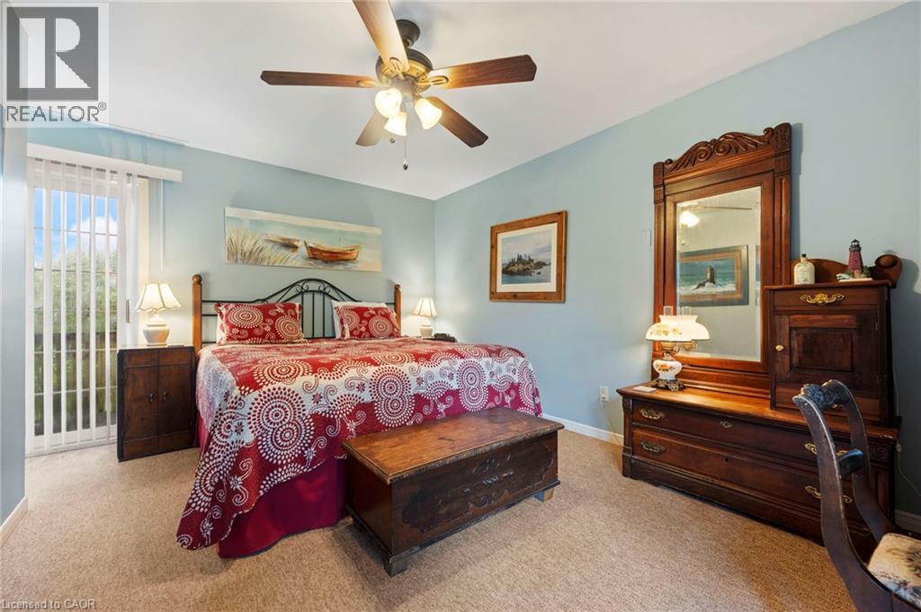 1040 BAY Street - Image 31