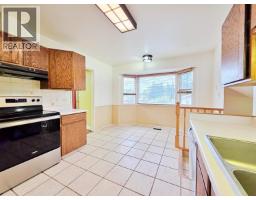 2491 Sing Street, Quesnel, BC V2J5E1 Photo 16