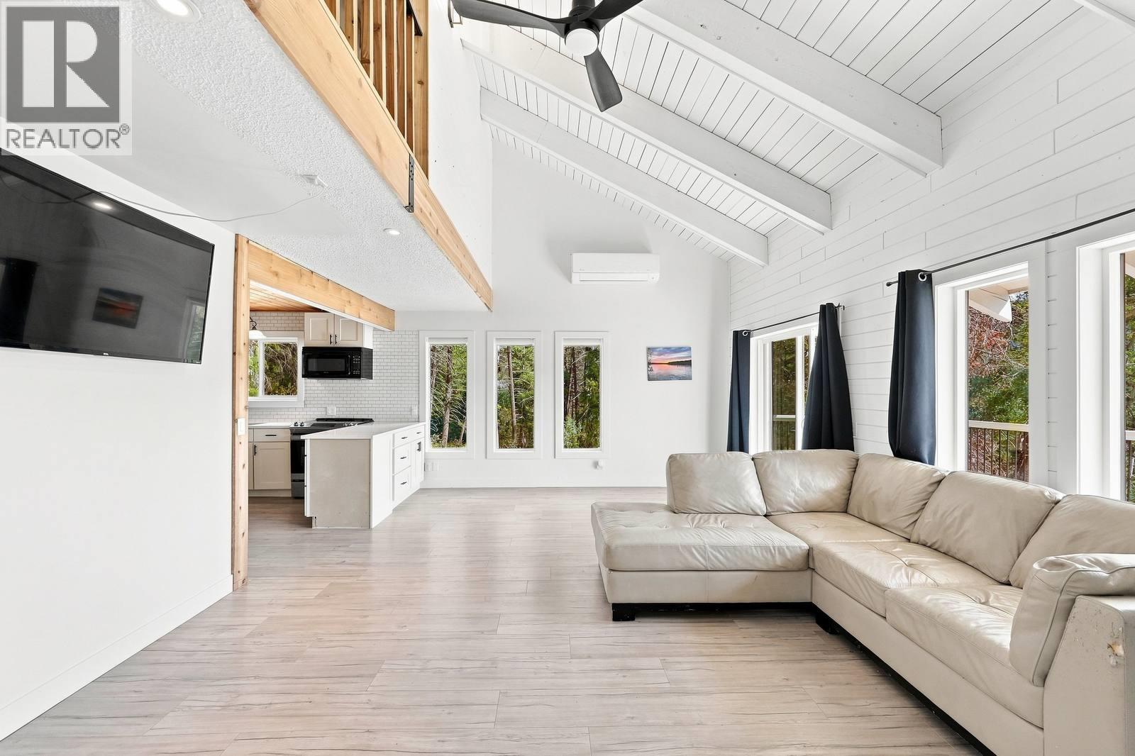  321 Philpott Road, Kelowna