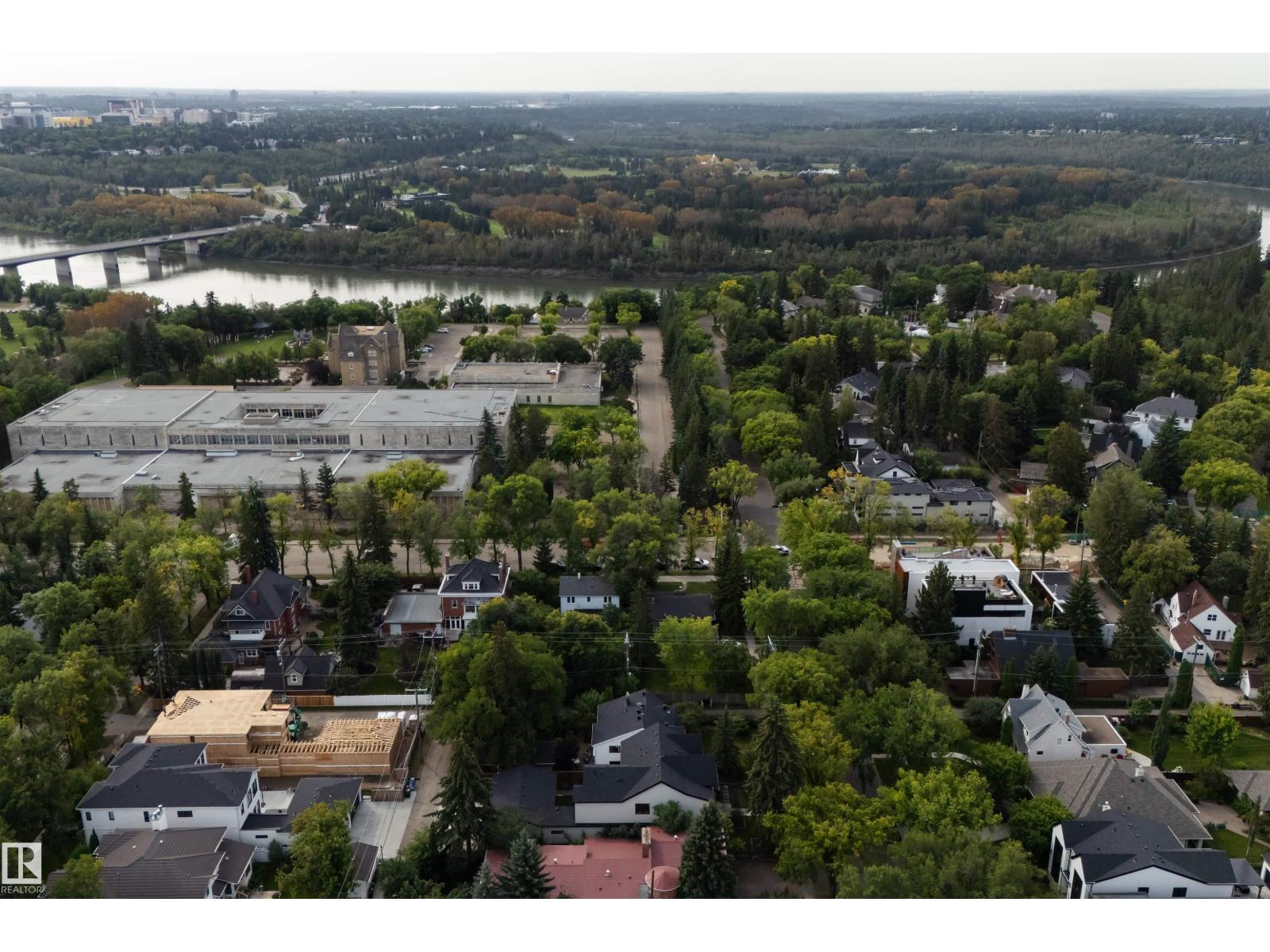 10223 130 ST NW - 12