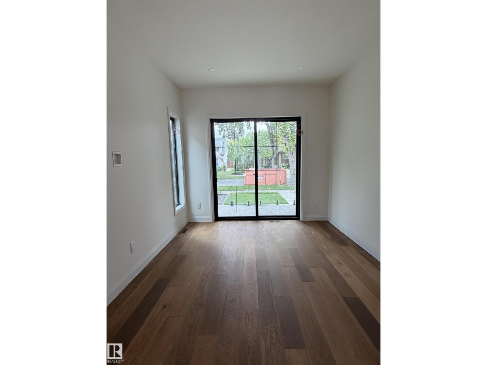 10223 130 Street NW, Glenora — photo 22 of 30: Property photo