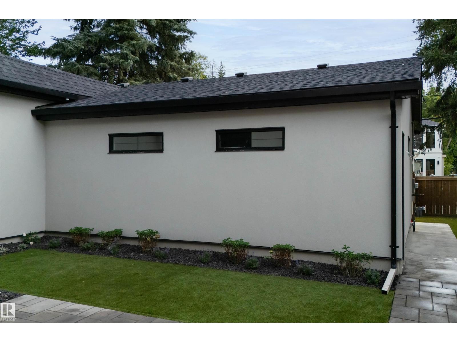 10223 130 ST NW - 6