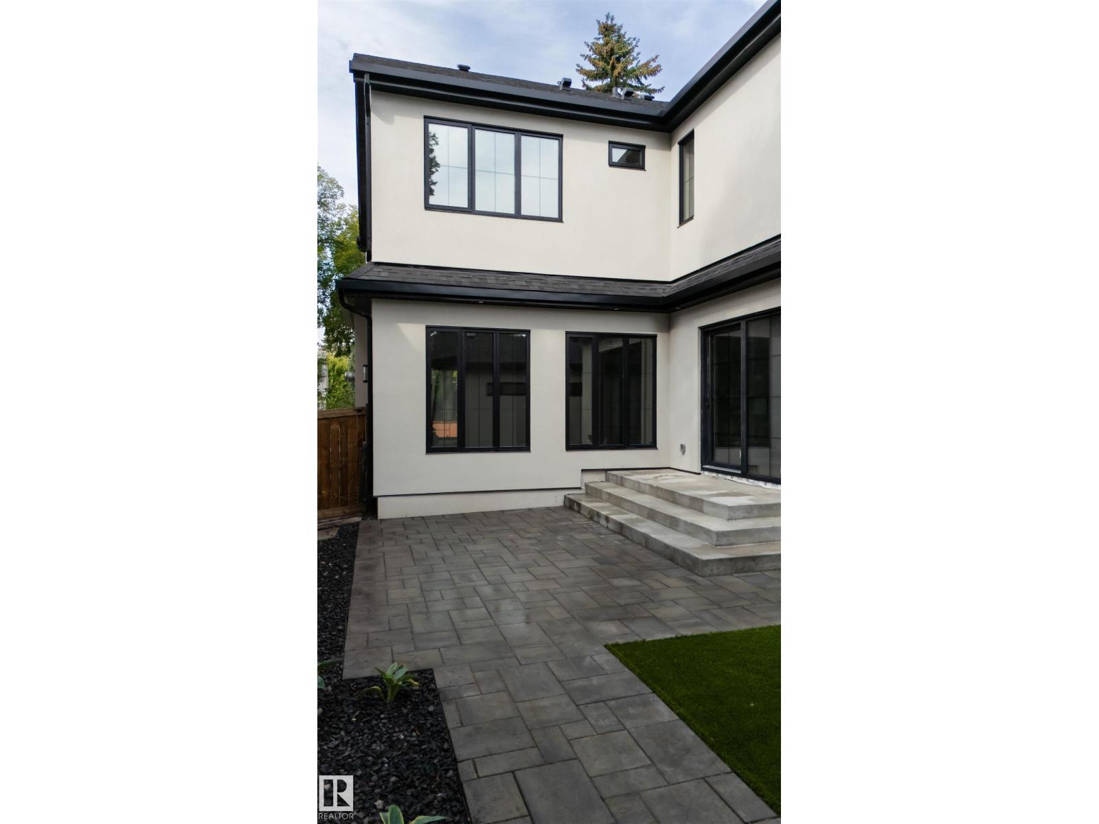 10223 130 ST NW - 7