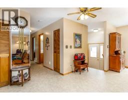 88 Mccullough  Cresent, Red Deer, AB T4R1S7 Photo 14