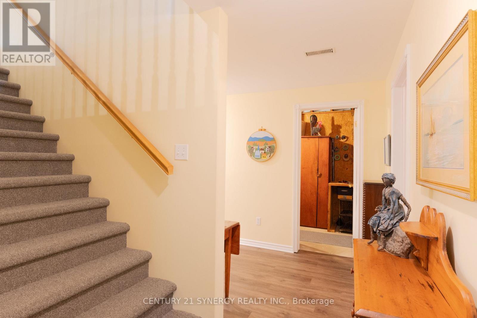 504 KENYON ROAD - Image 26