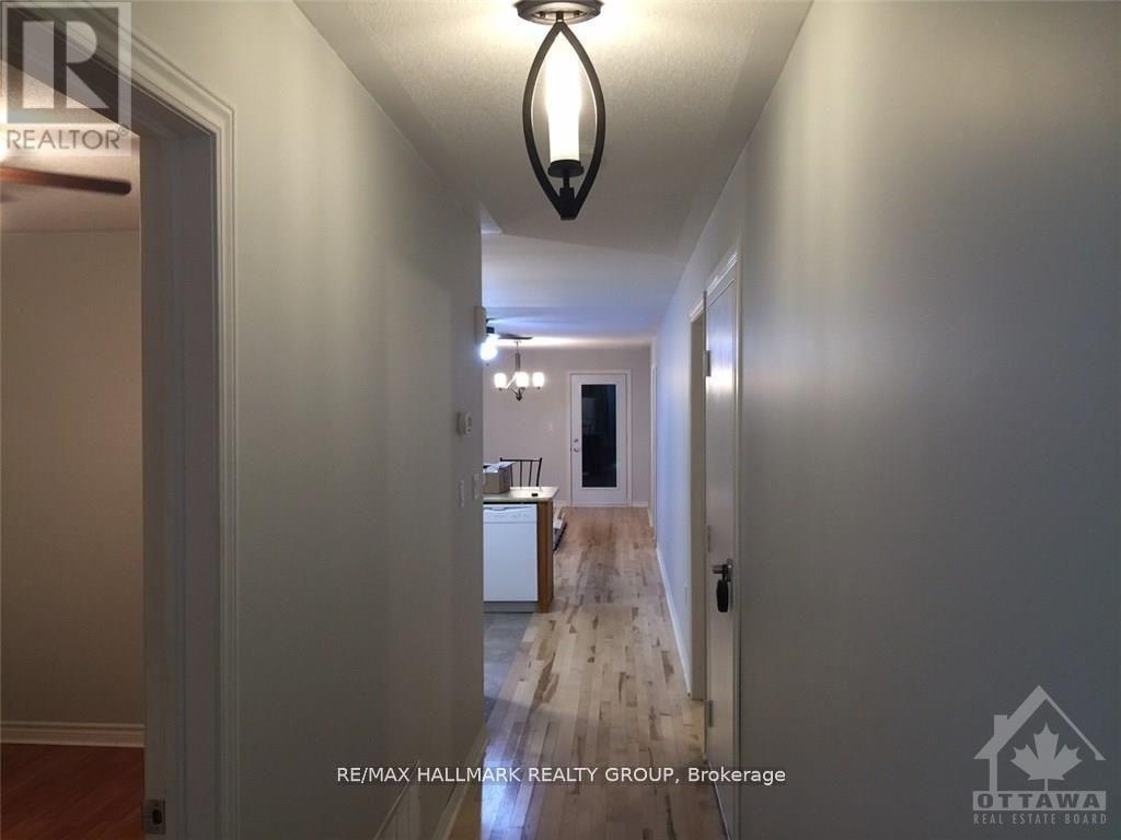 3 Bed, 2 Bath Multi-Family for Rent in Perth – 21 – 21 PERTHMORE STREET – MLS# X13749204 - Image 2