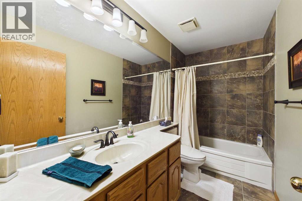 220 Varsity Estates Terrace NW - Image 33