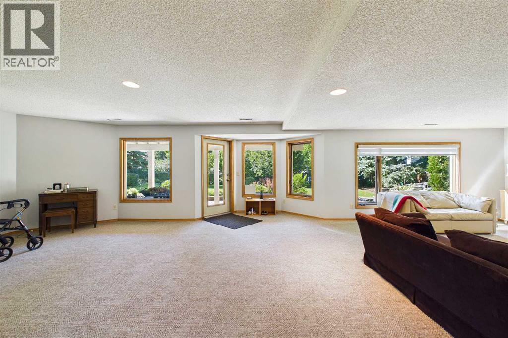 220 Varsity Estates Terrace NW - Image 35