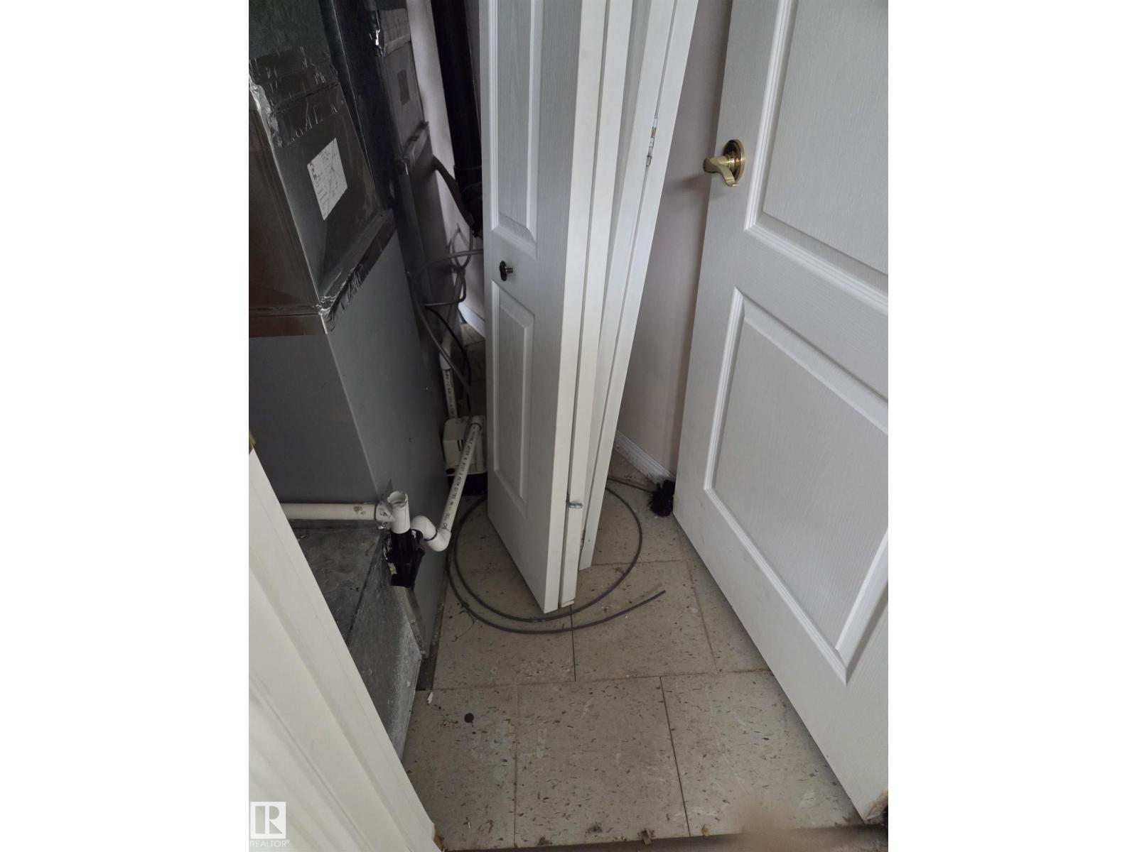 25574 TWP RD 492 - 68