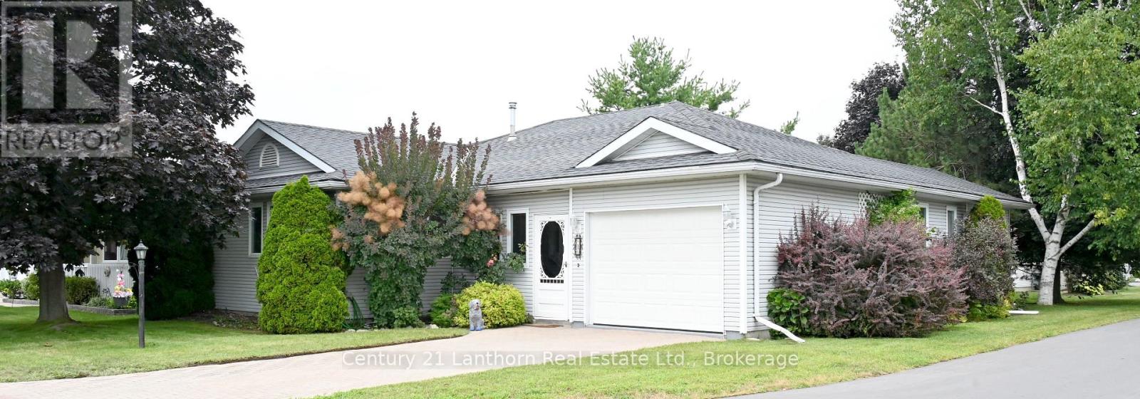 1 REYNOLDS PLACE N, Prince Edward County (Wellington) — photo 1