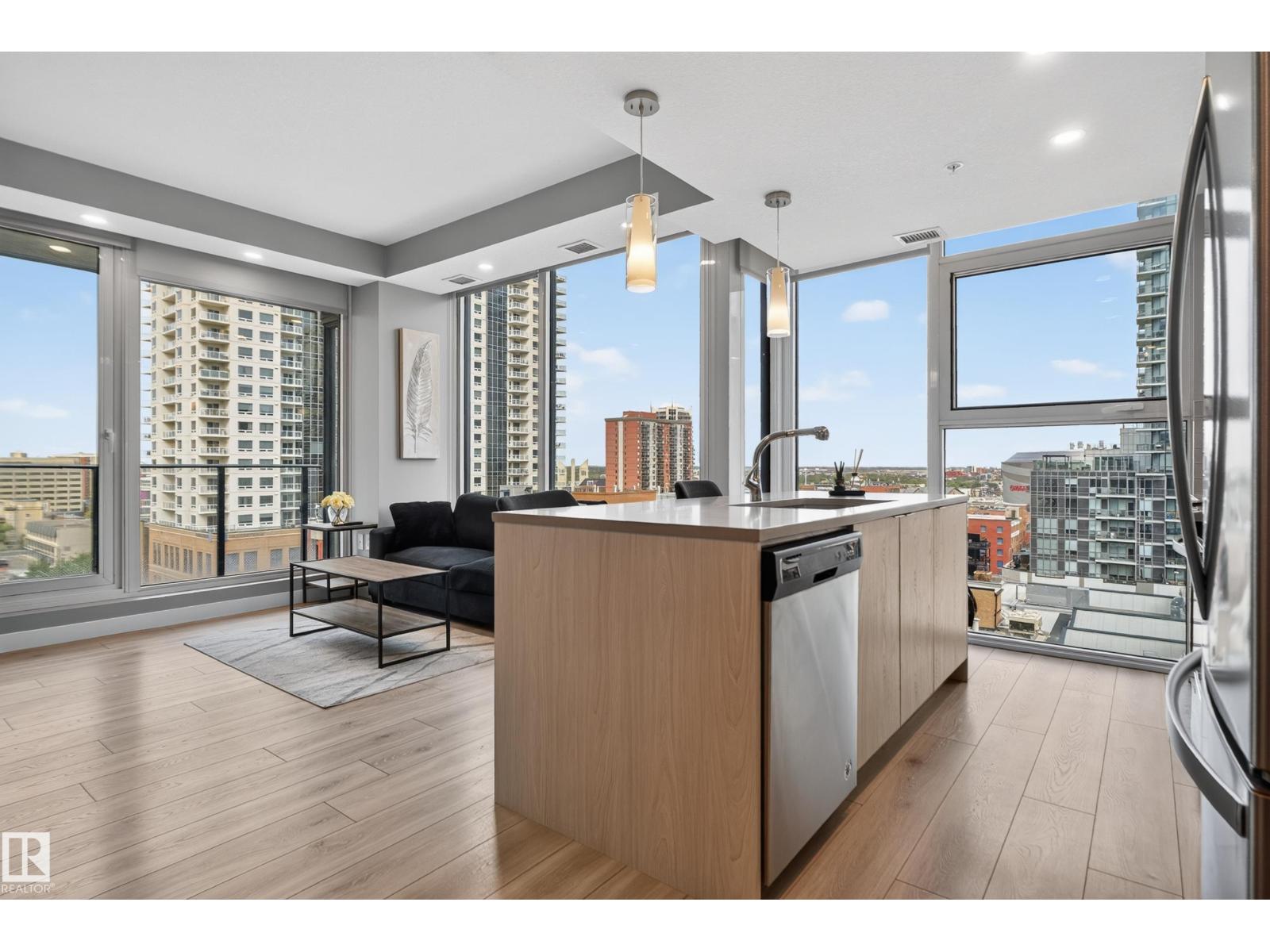 #1002 10180 103 ST NW - 4