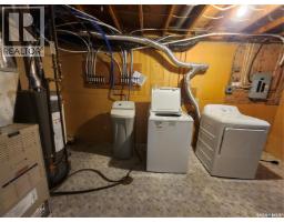 413 2nd Street N, Cabri, SK S0N0J0 Photo 26