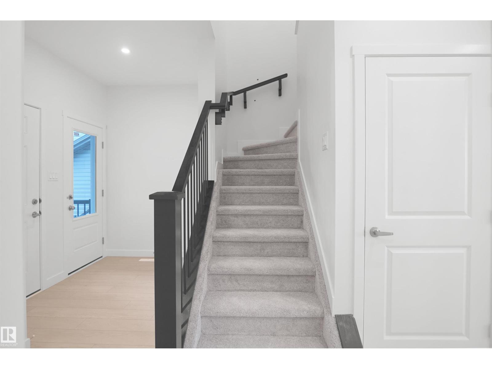 20928 16 AV NW, Edmonton — photo 4