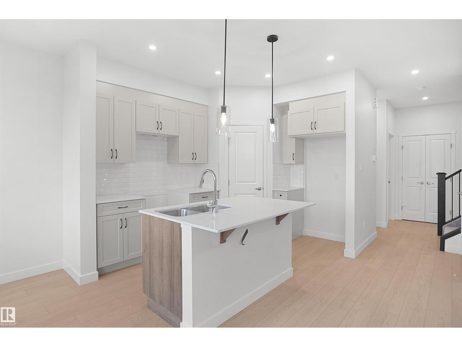 20928 16 Avenue NW, Stillwater — new house, photo 11