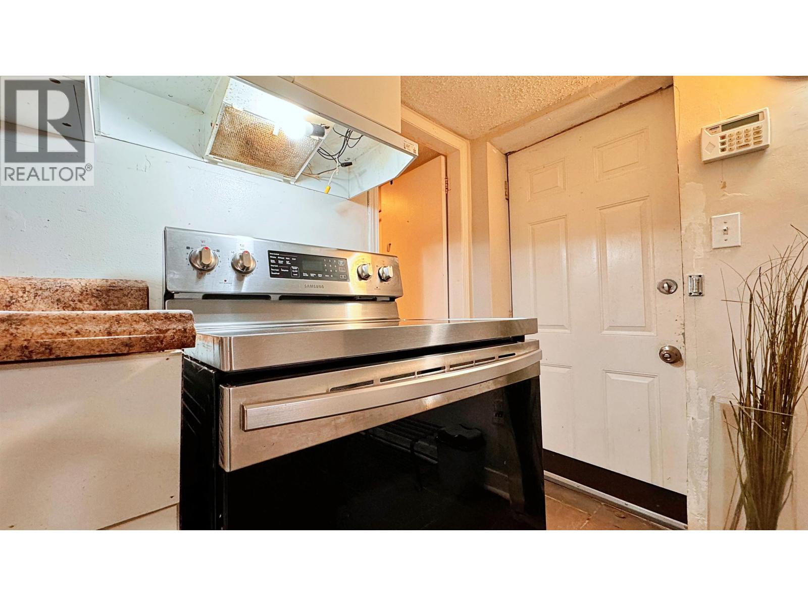 2 Bed, 1 Bath House for Rent in Vancouver – 417 E 17 AVENUE, Vancouver – MLS# R3161877 - Image 9