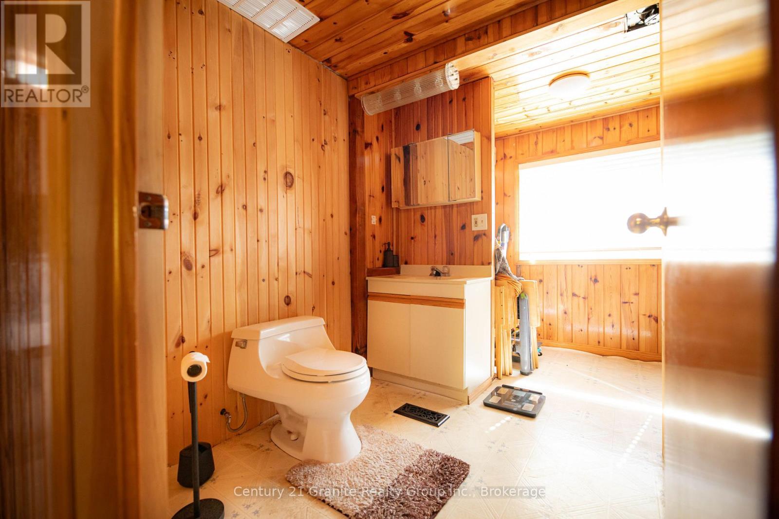 1292 BITTER LAKE ROAD - Image 20