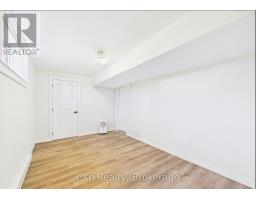 B Lower - 966 Charles Street, Kincardine, ON N2Z2C3 Photo 8