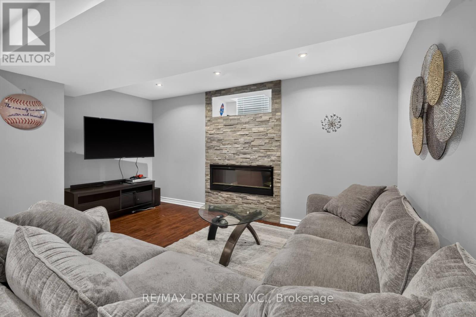 19 TIMBERWOLF ROAD - 37