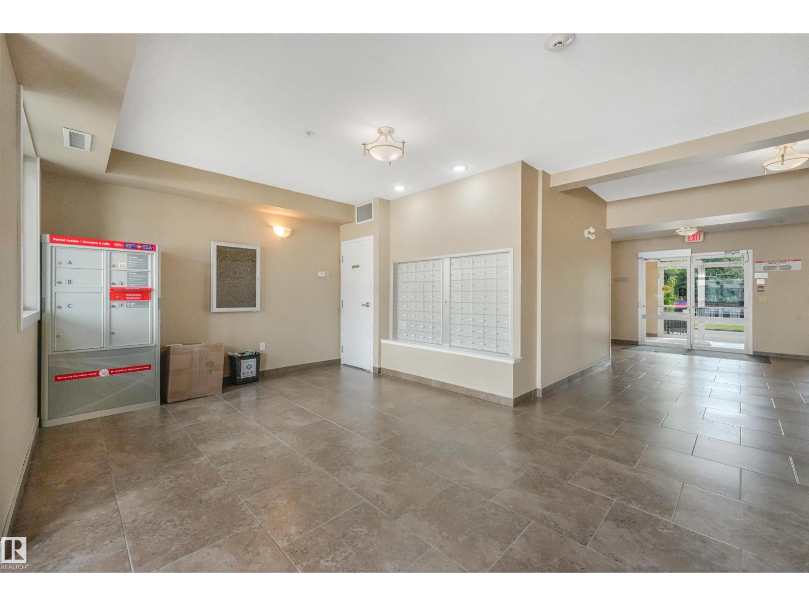 #214 8730 82 AV NW - 21