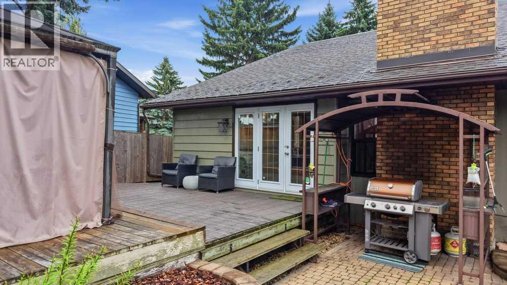 Listing photo – 137 Dickenson Crescent, Red Deer