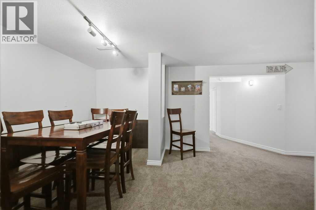 Listing photo – 137 Dickenson Crescent, Red Deer