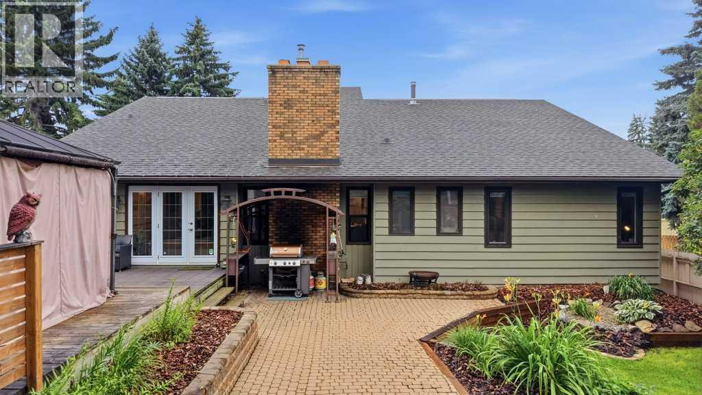 Listing photo – 137 Dickenson Crescent, Red Deer