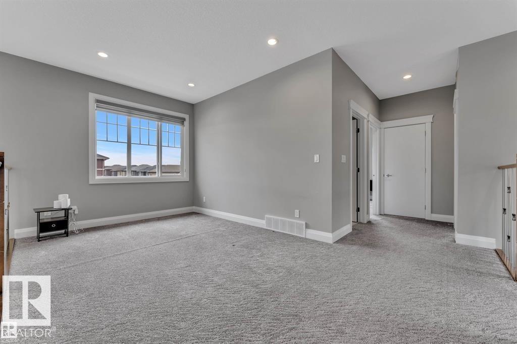 4902 38 ST - Image 23