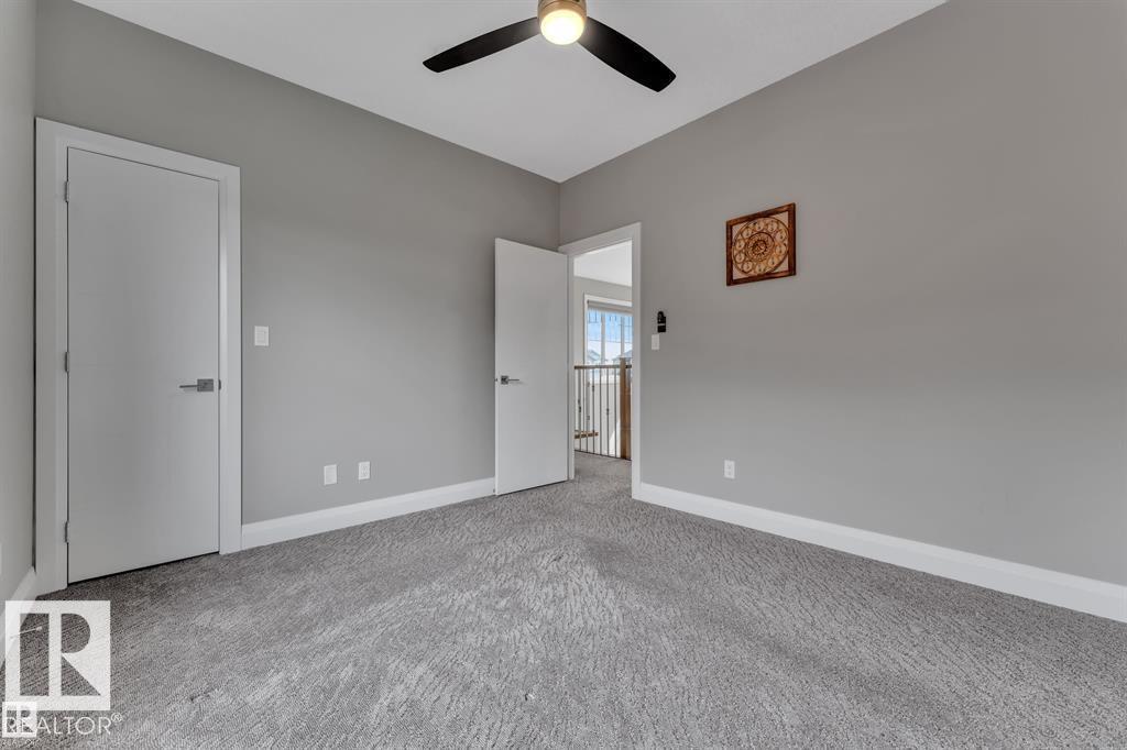 4902 38 ST - 29