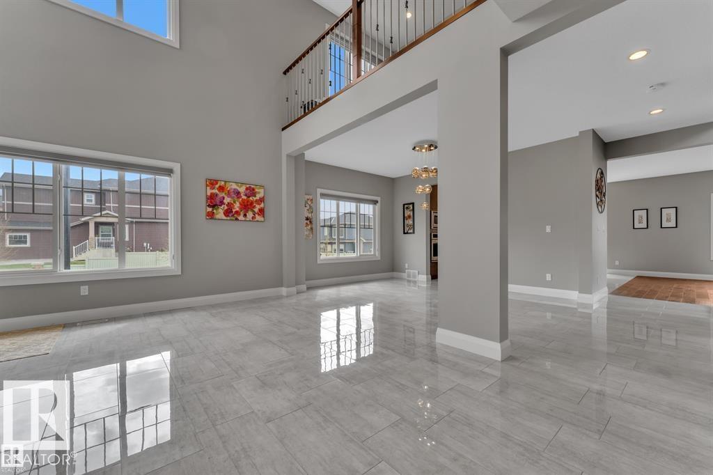 4902 38 ST - 9
