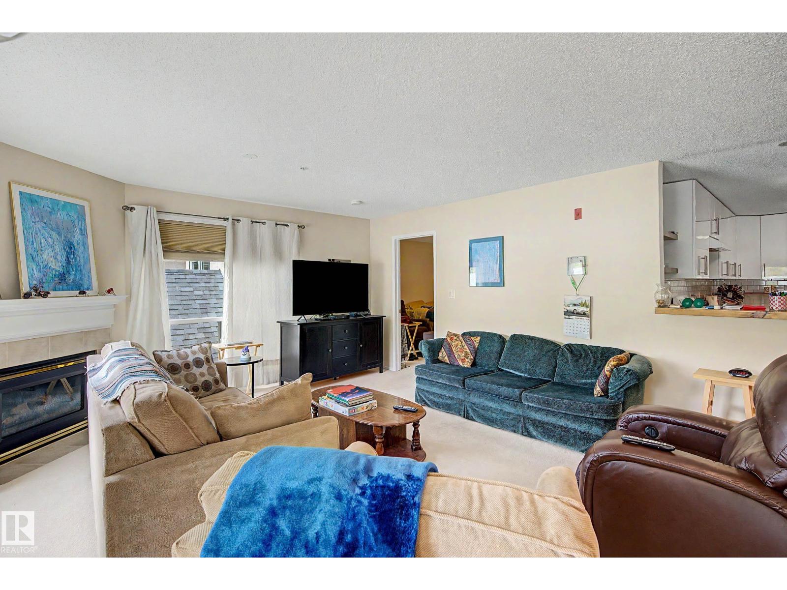 #206 10 IRONWOOD - 11