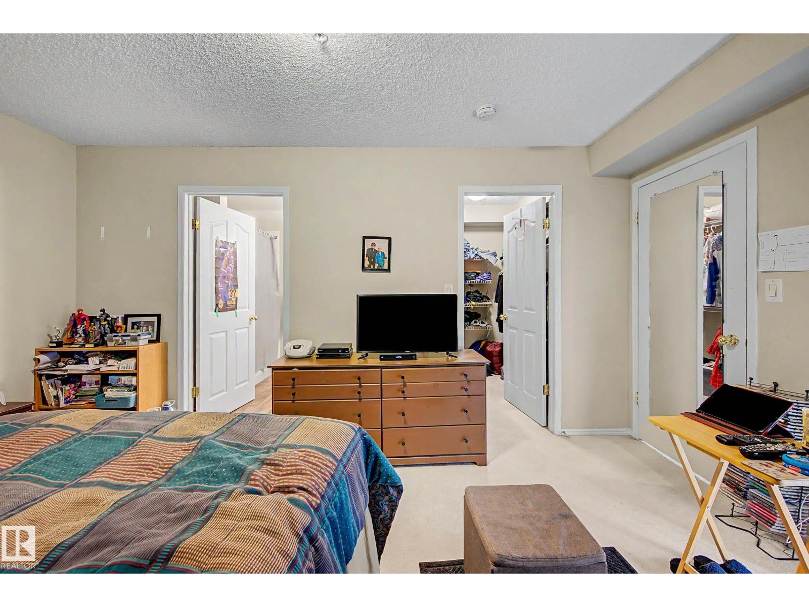 #206 10 IRONWOOD - 21