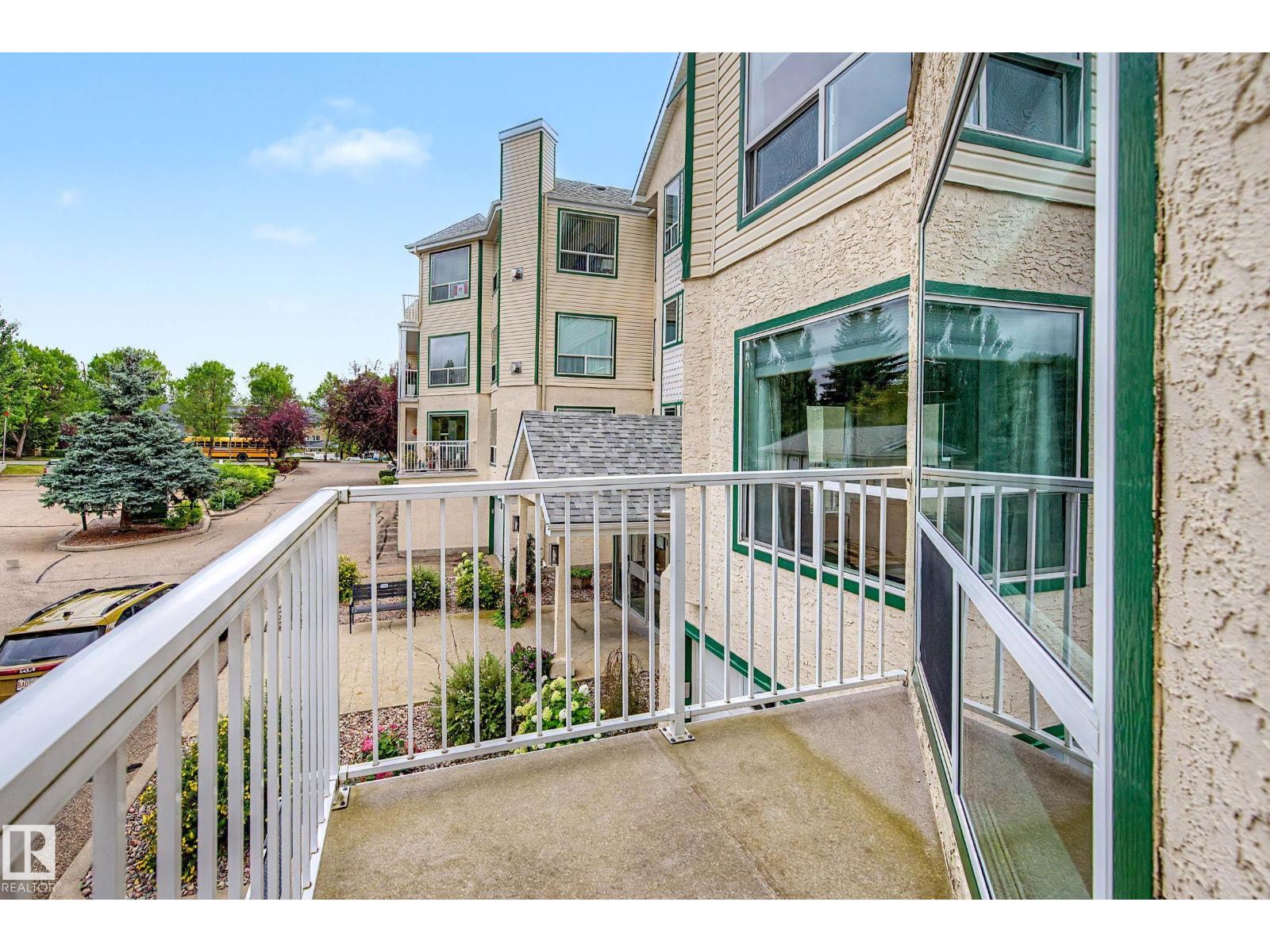 #206 10 IRONWOOD - 31