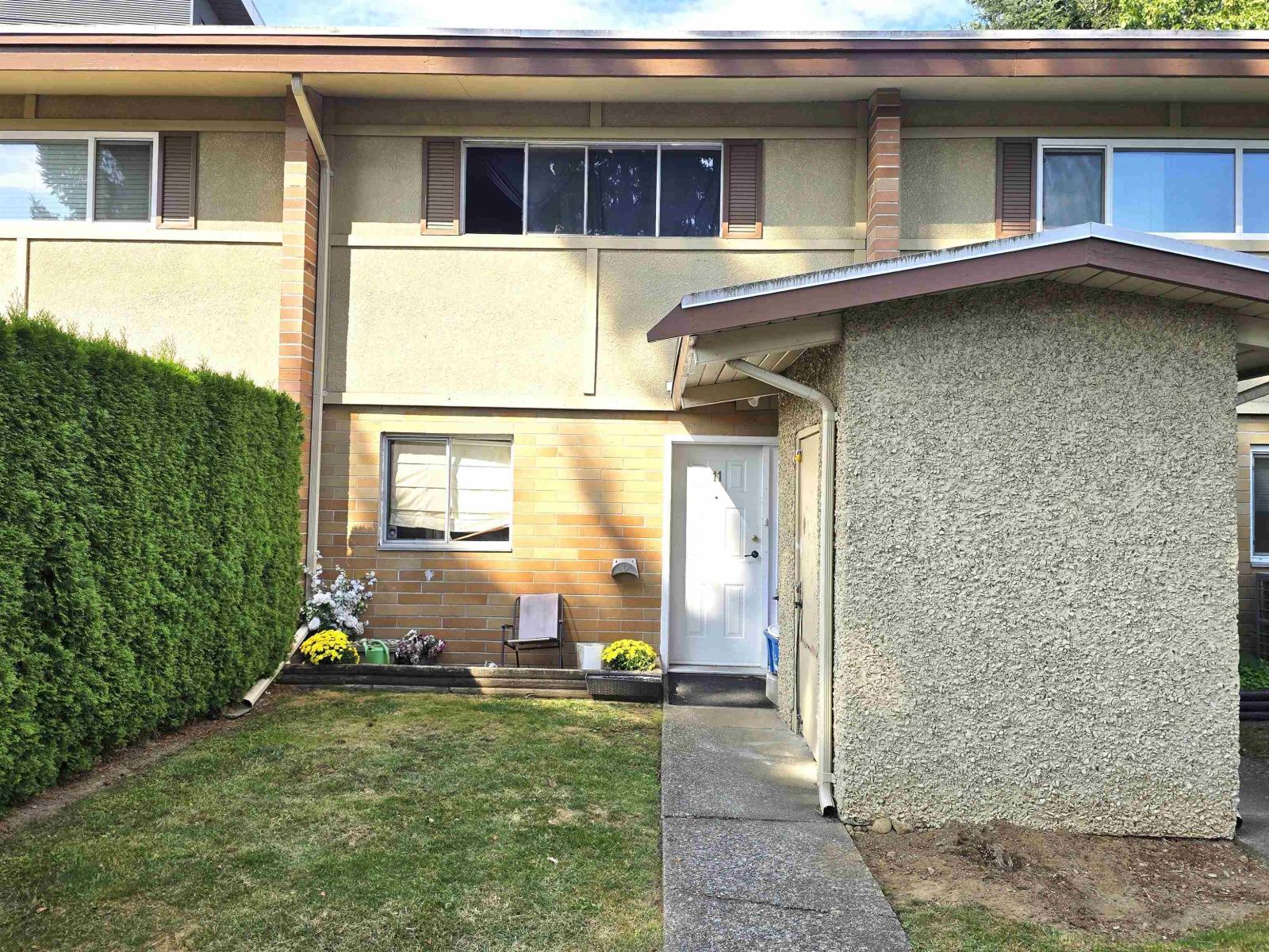 #11 2048 MCCALLUM Road, Abbotsford, British Columbia, V2S3N4, Abbotsford, British Columbia — photo 2 of 5