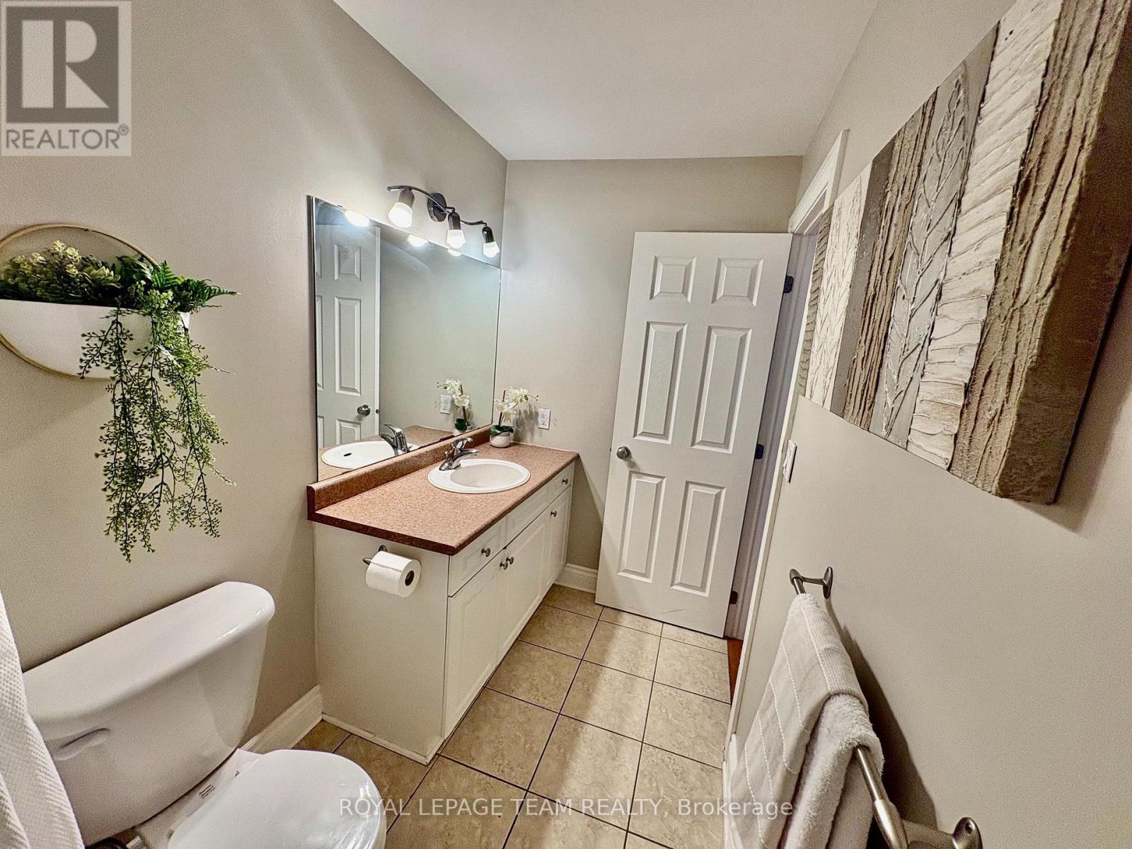 253 BERRIGAN DRIVE - 28