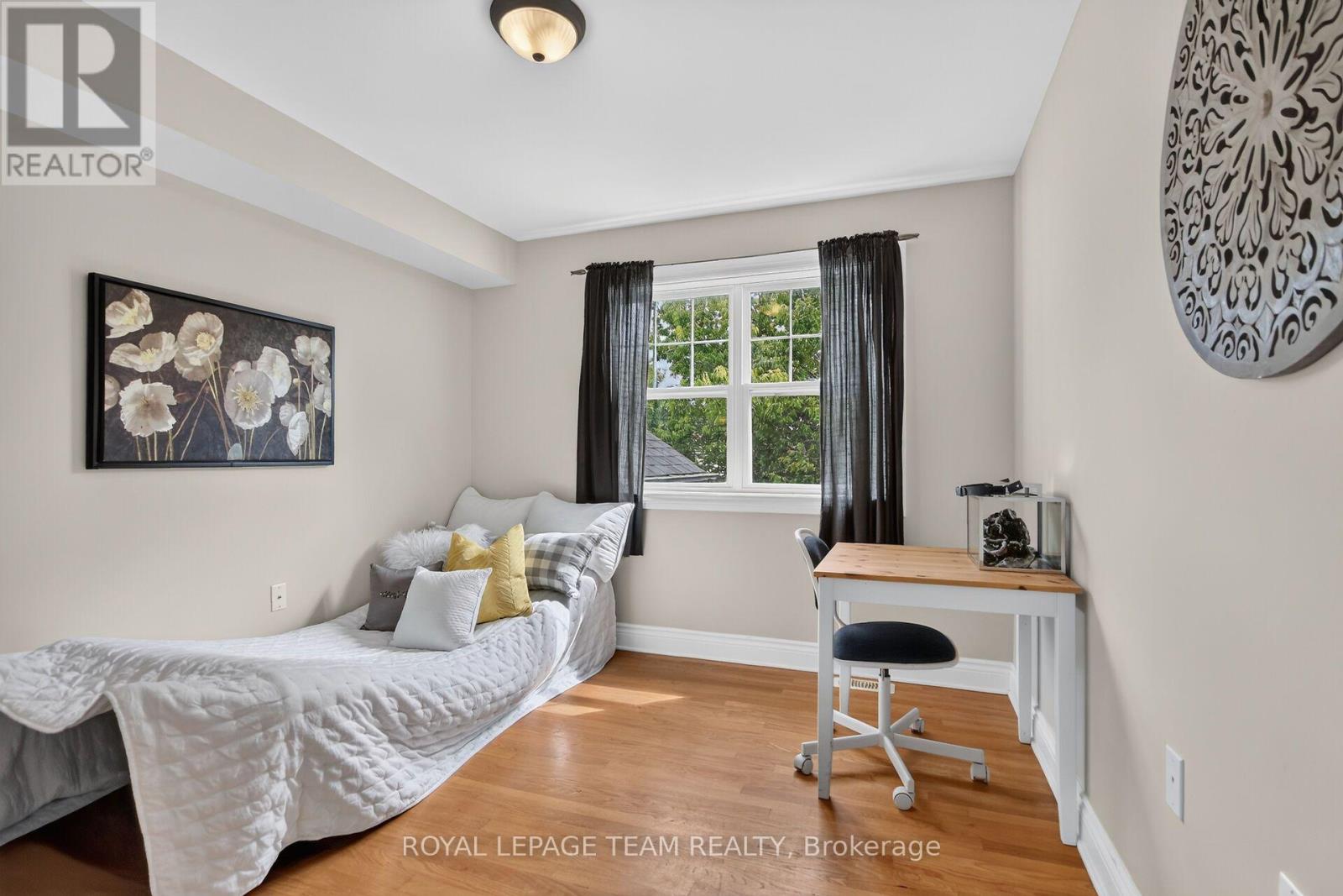 253 BERRIGAN DRIVE - 37