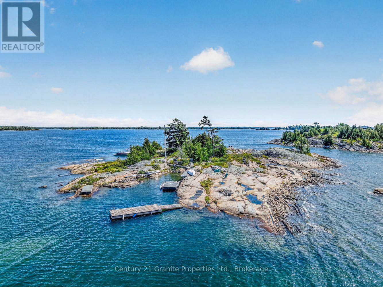 1 369C ISLAND - 44
