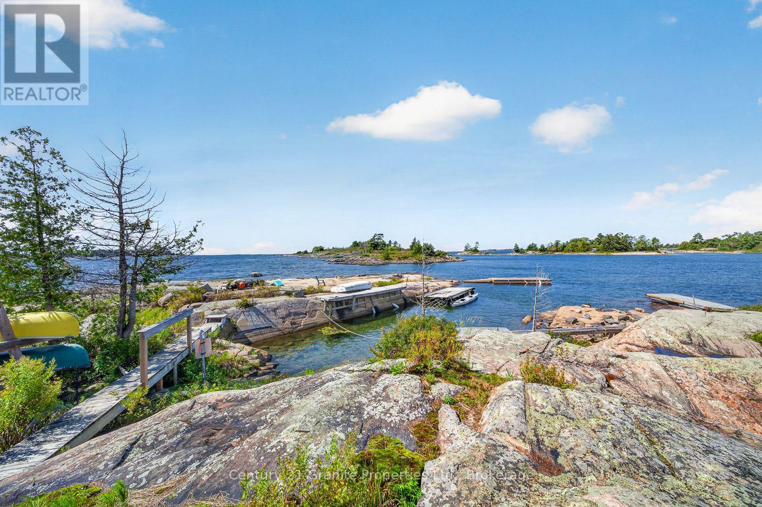 1 369C ISLAND - Image 18