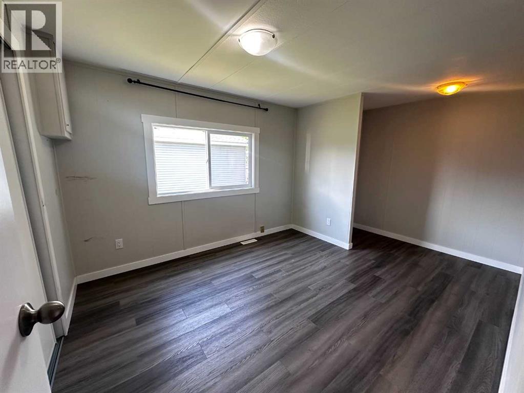 Listing photo – 229, 5344 76 Street, Red Deer