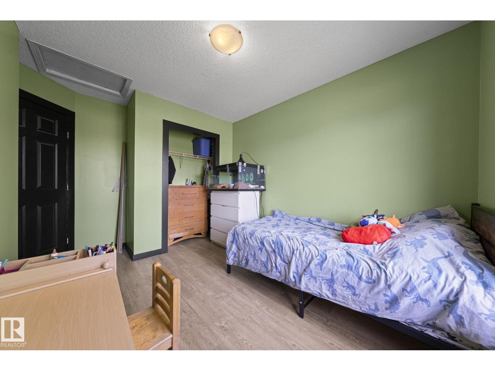 34 SPRUCE MEADOW LN - 21